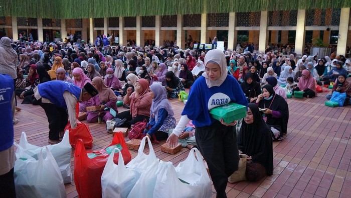 AQUA Raih Penghargaan dari Masjid Istiqlal atas Dukungan terhadap Kemaslahatan Umat