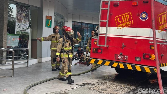 Kebakaran Gedung Layanan Jantung RSUD dr Soetomo Tewaskan Satu Pasien, Investigasi Masih Berlangsung